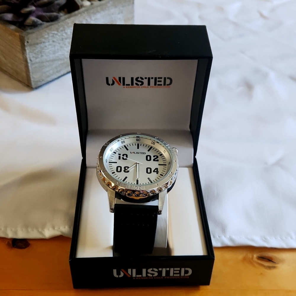 UNLISTED WATCH